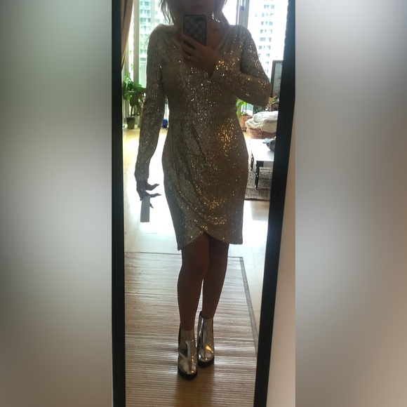 Gold sequin dress size 8 - Picture 2 of 5